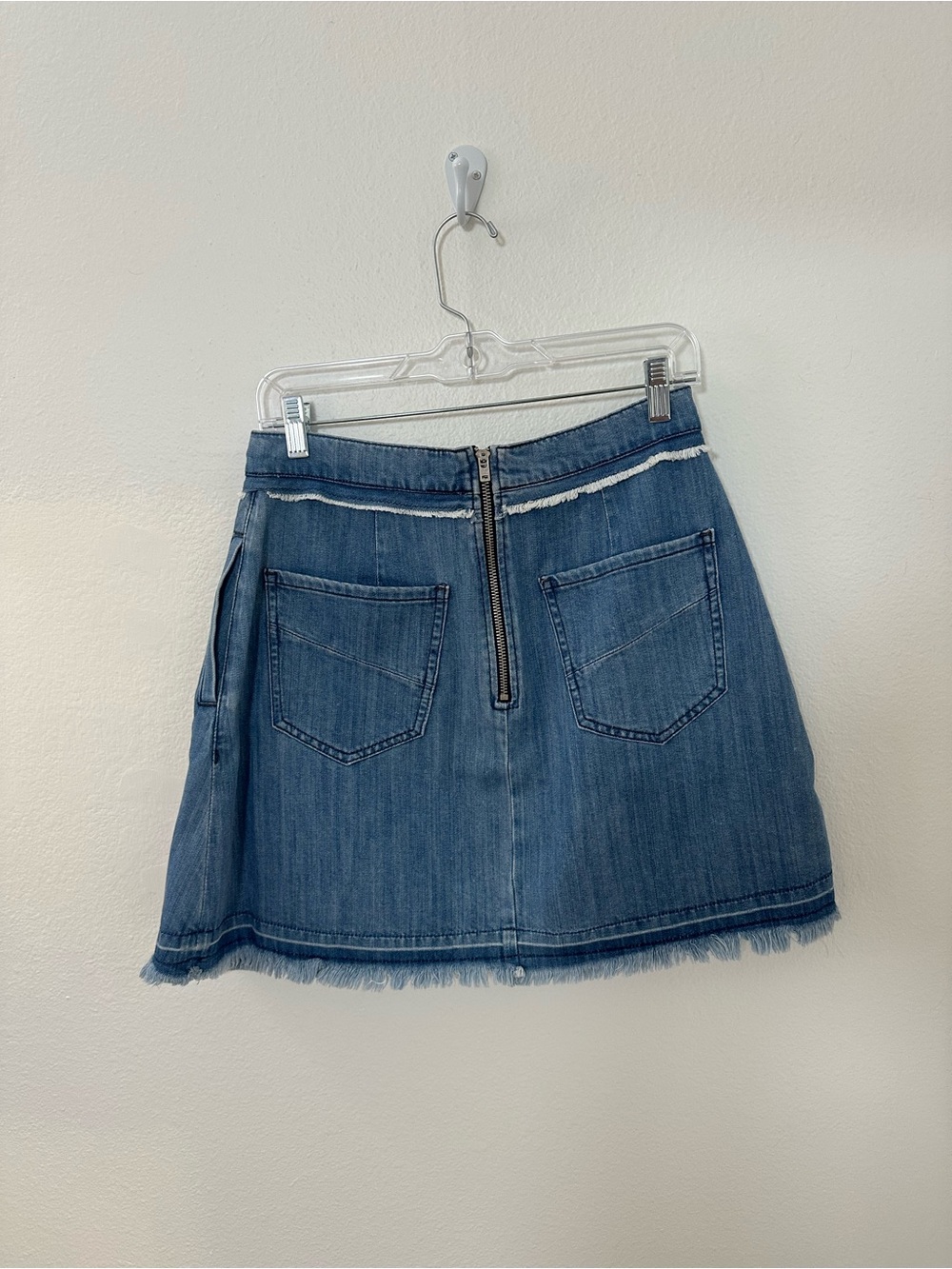 Ei8ht Dreams Light Wash Blue Denim Asymmetric Mini Skirt Fringe Hem Size M - Picture 10 of 14